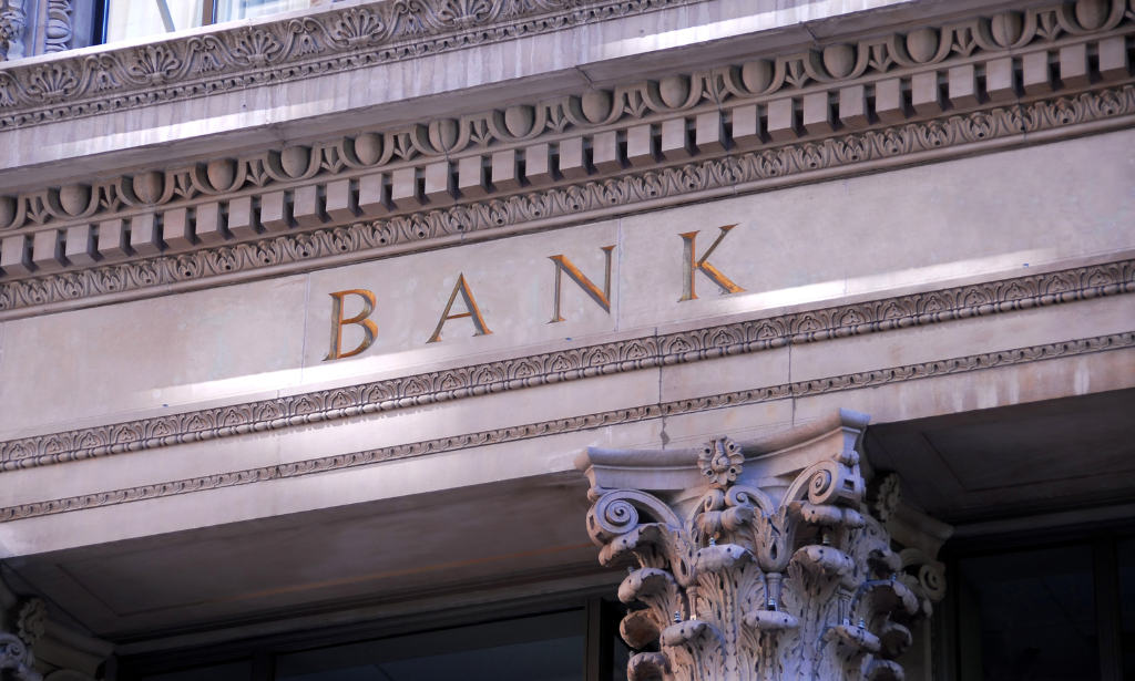 Central banks to stay on hold